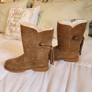 New braided tassel Bearpaw boots